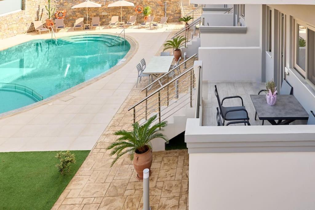 Superior Family Apartment W/Pool Dining Area Stavromenos المظهر الخارجي الصورة